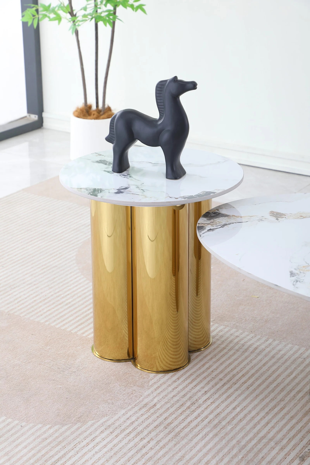 407 – COFFEE TABLE - Image 3