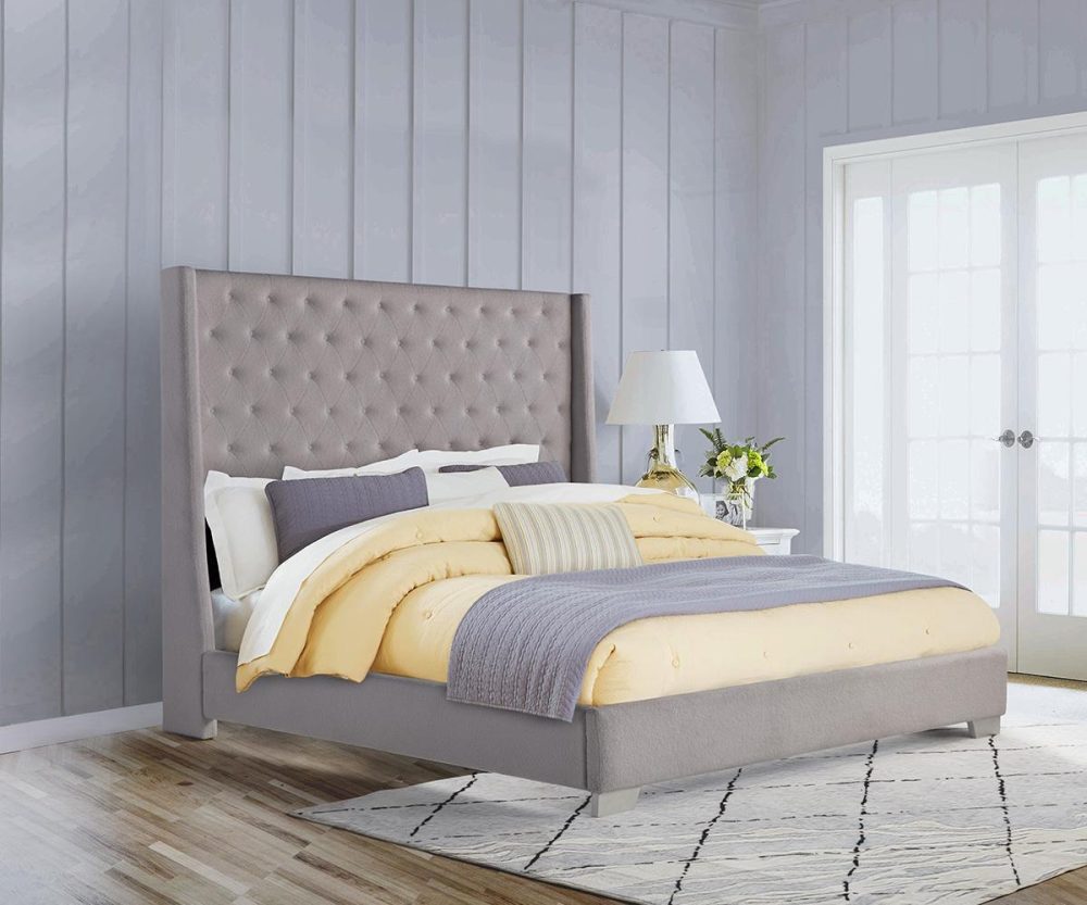 Daria King Bed